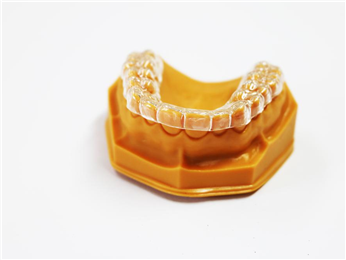Film retainer
